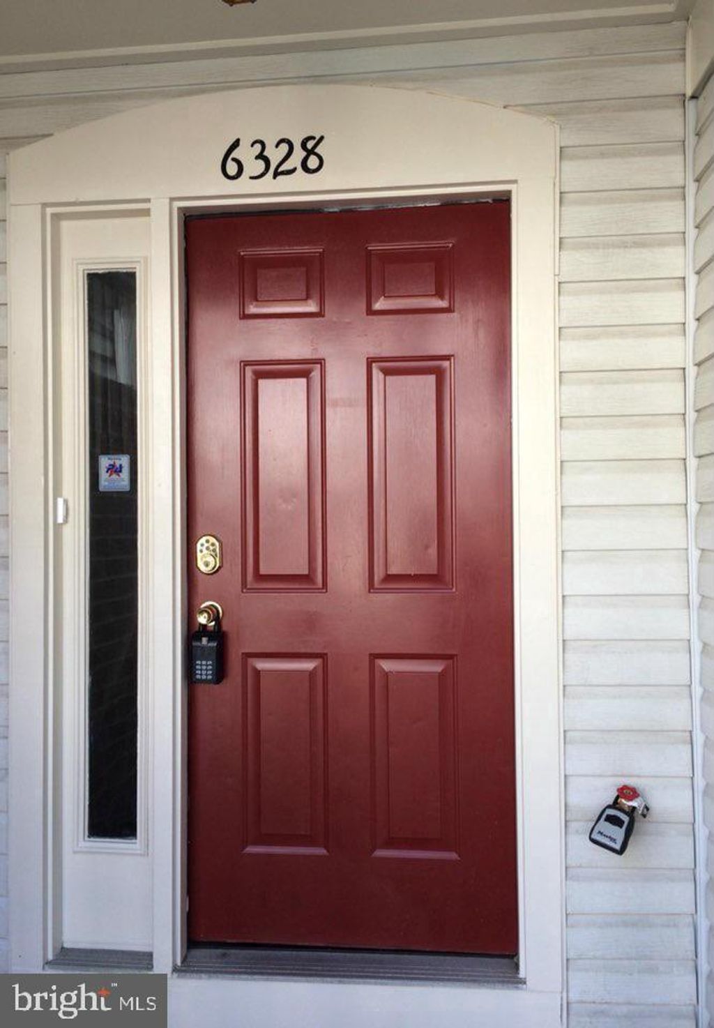 Photo of 6328 Over See Court, SPRINGFIELD, VA 22152 (MLS # VAFX2276354)