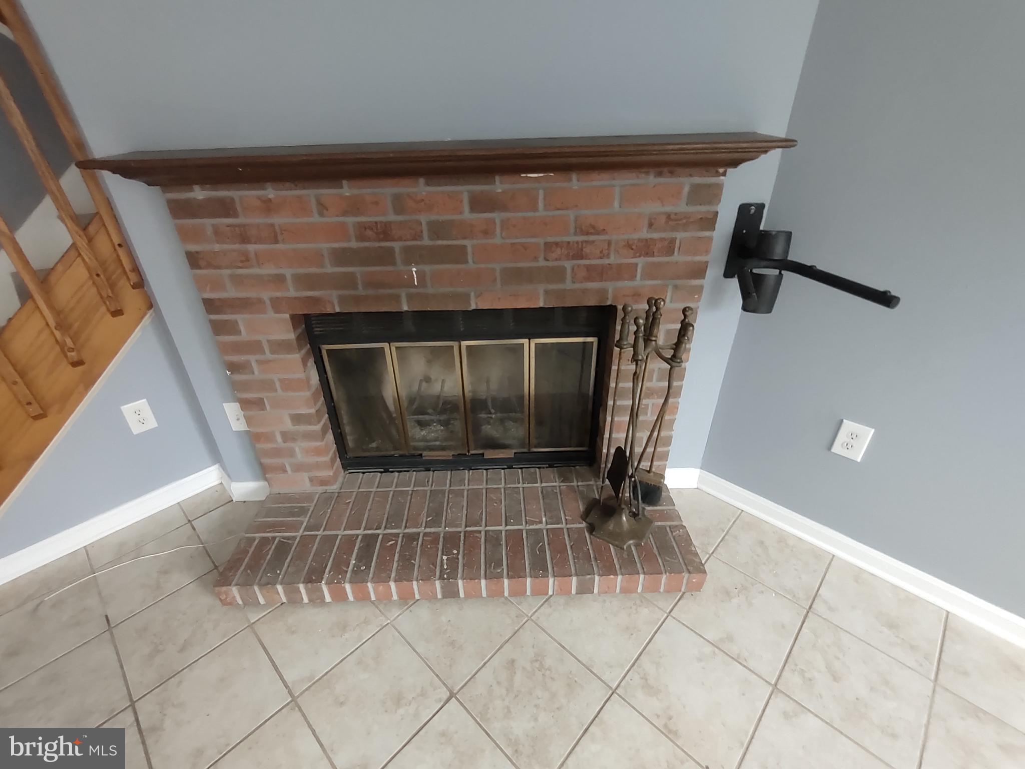 ACTON VILLAGE - Residential Lease