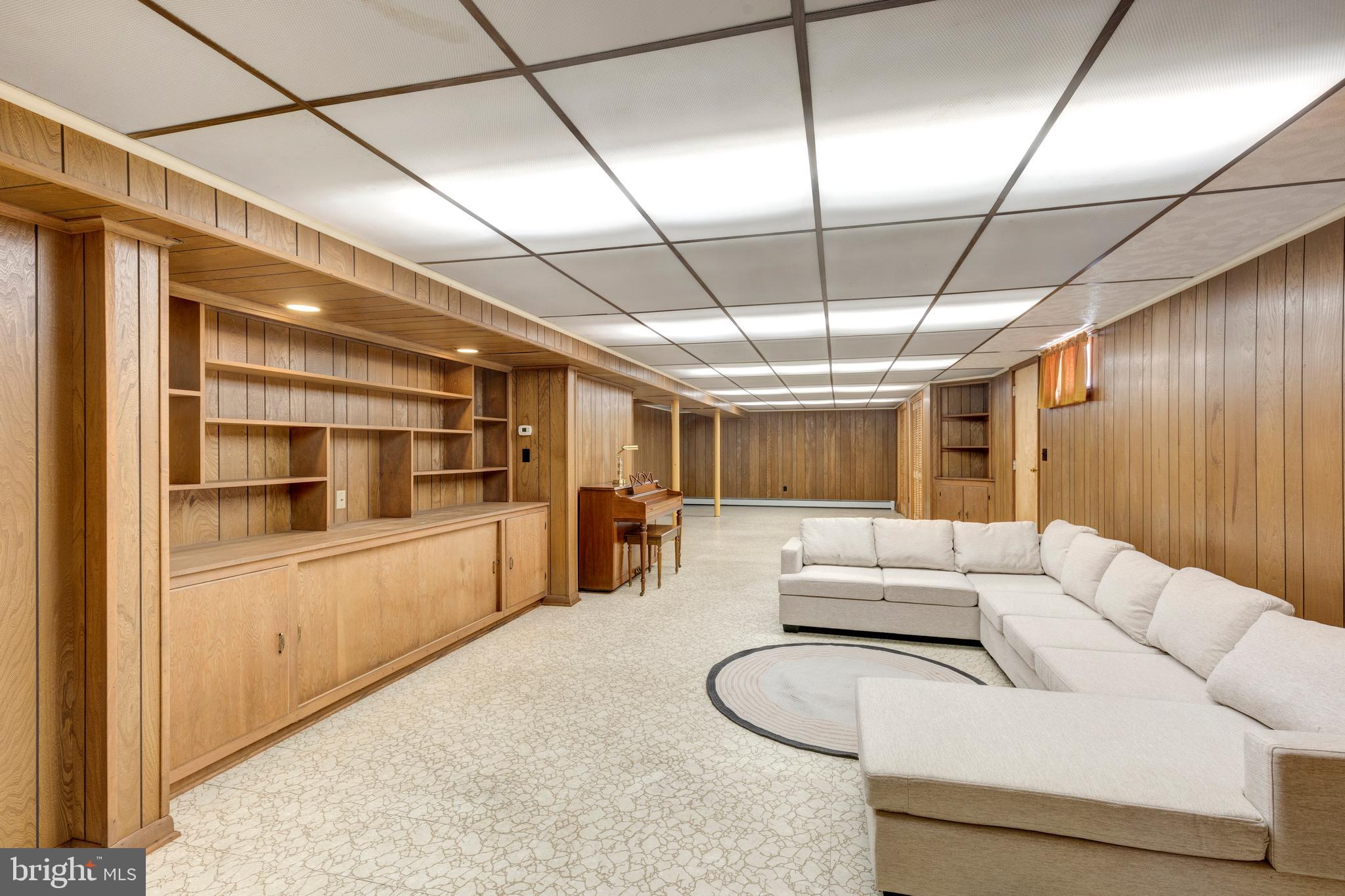 WILTON FARM ACRES - Residential