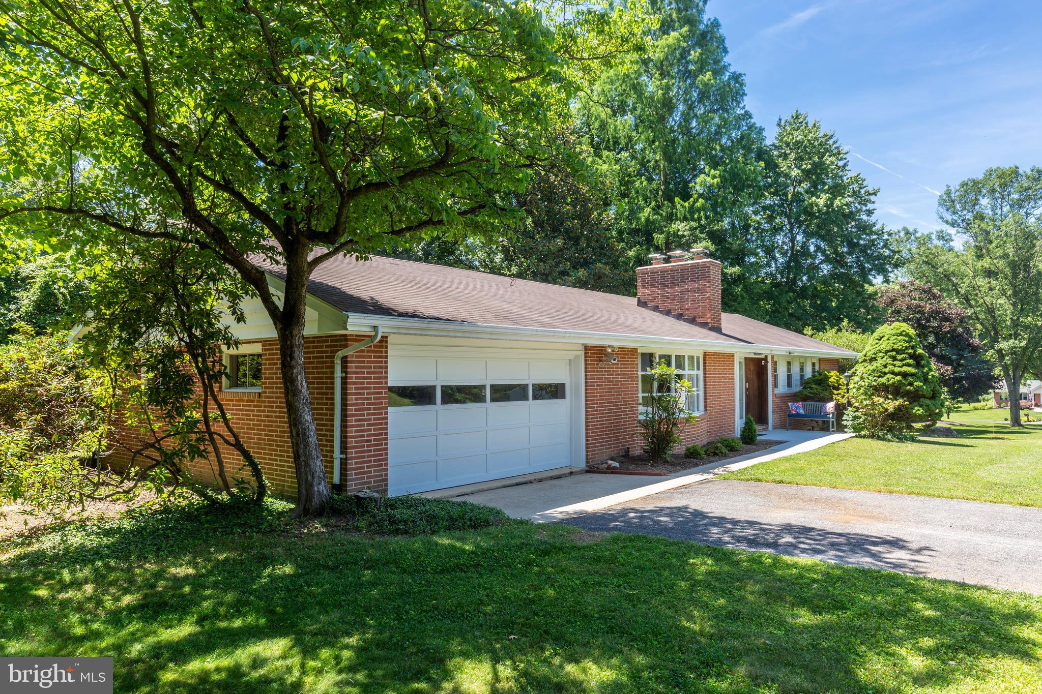 WILTON FARM ACRES - Residential