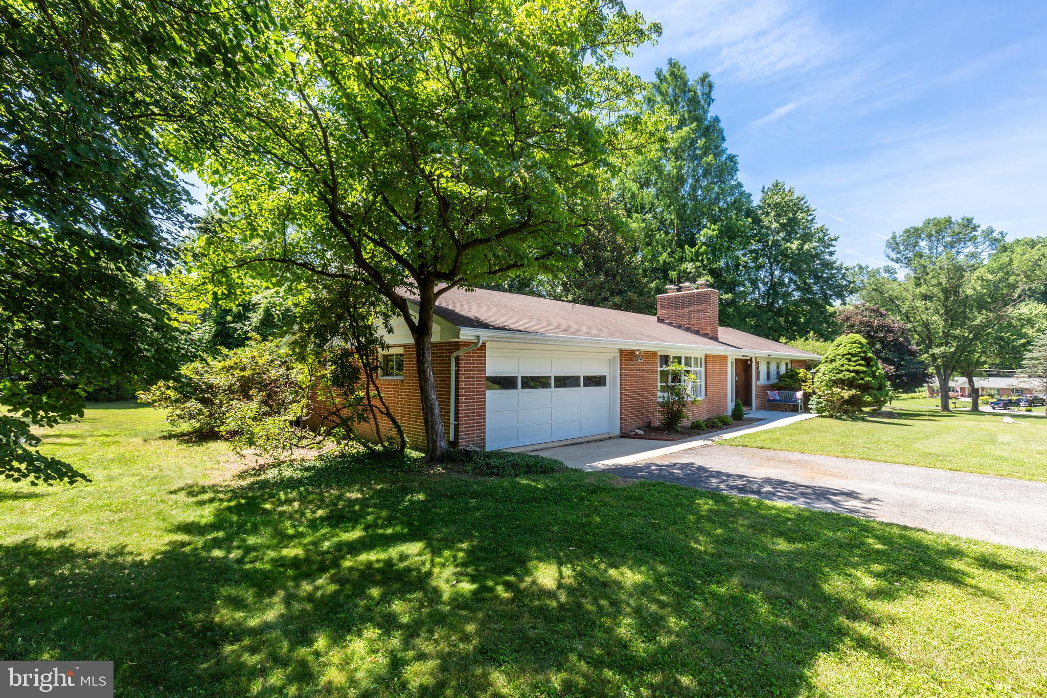 WILTON FARM ACRES - Residential