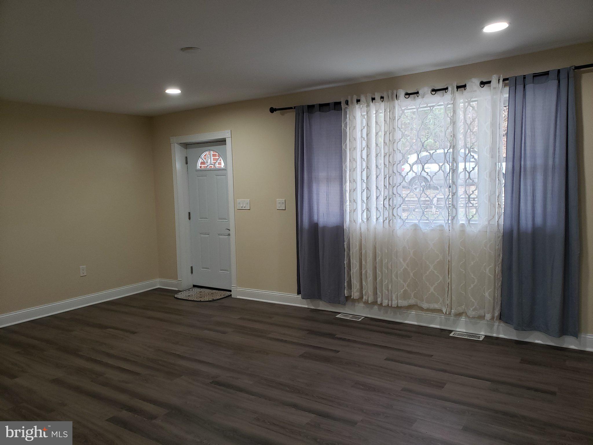 1609 LEE ROAD