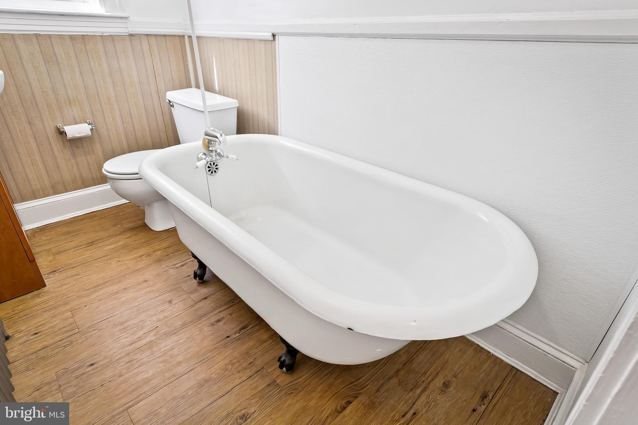 HAMILTON HEIGHTS - Residential Income