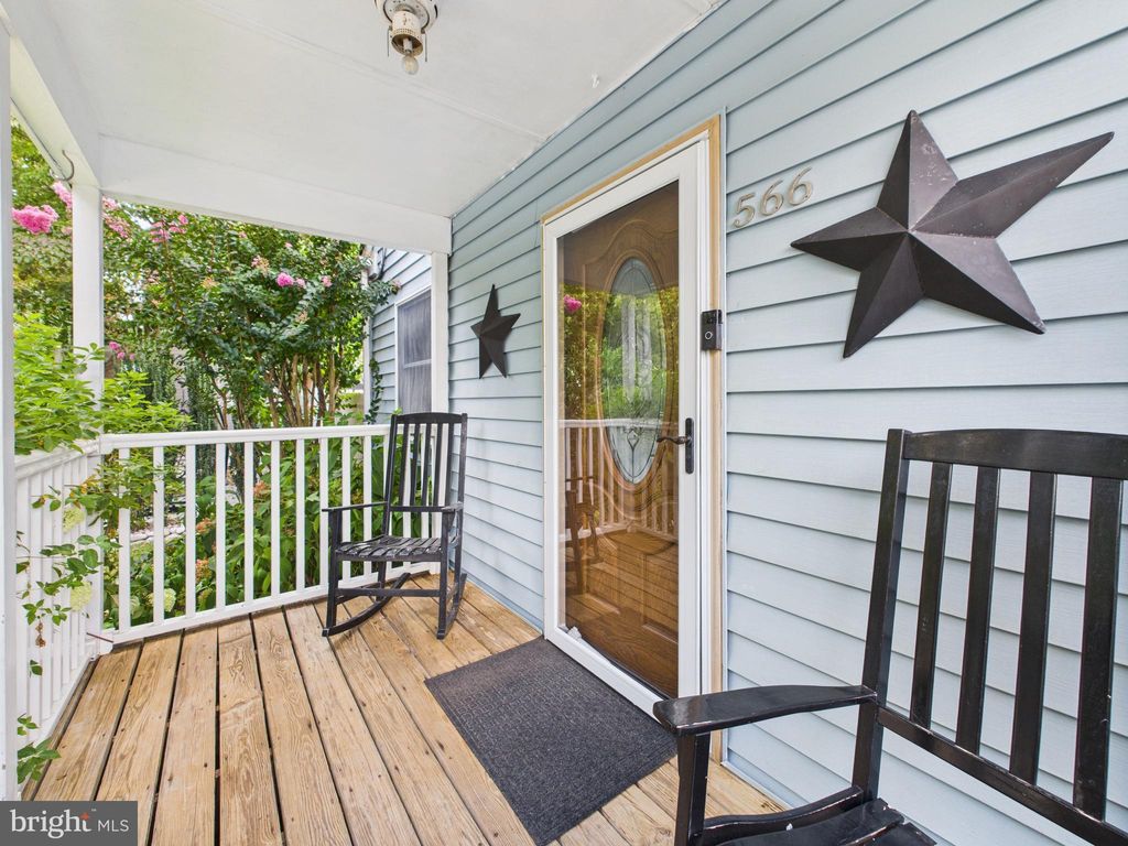 Photo of 566 Linden Street, BRISTOL, PA 19007 (MLS # PABU2102708)