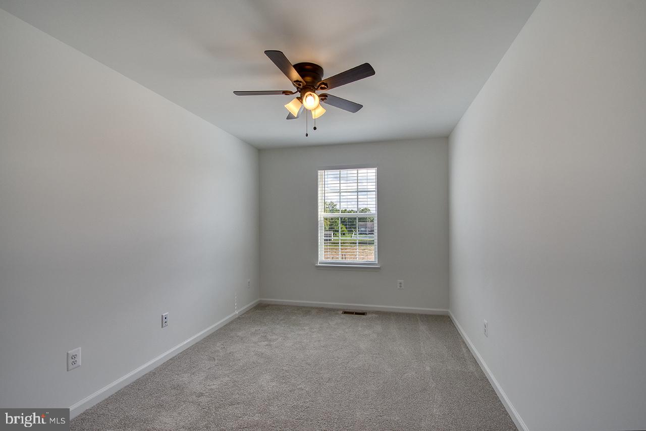 MCCAULEY CROSSING - Residential Lease