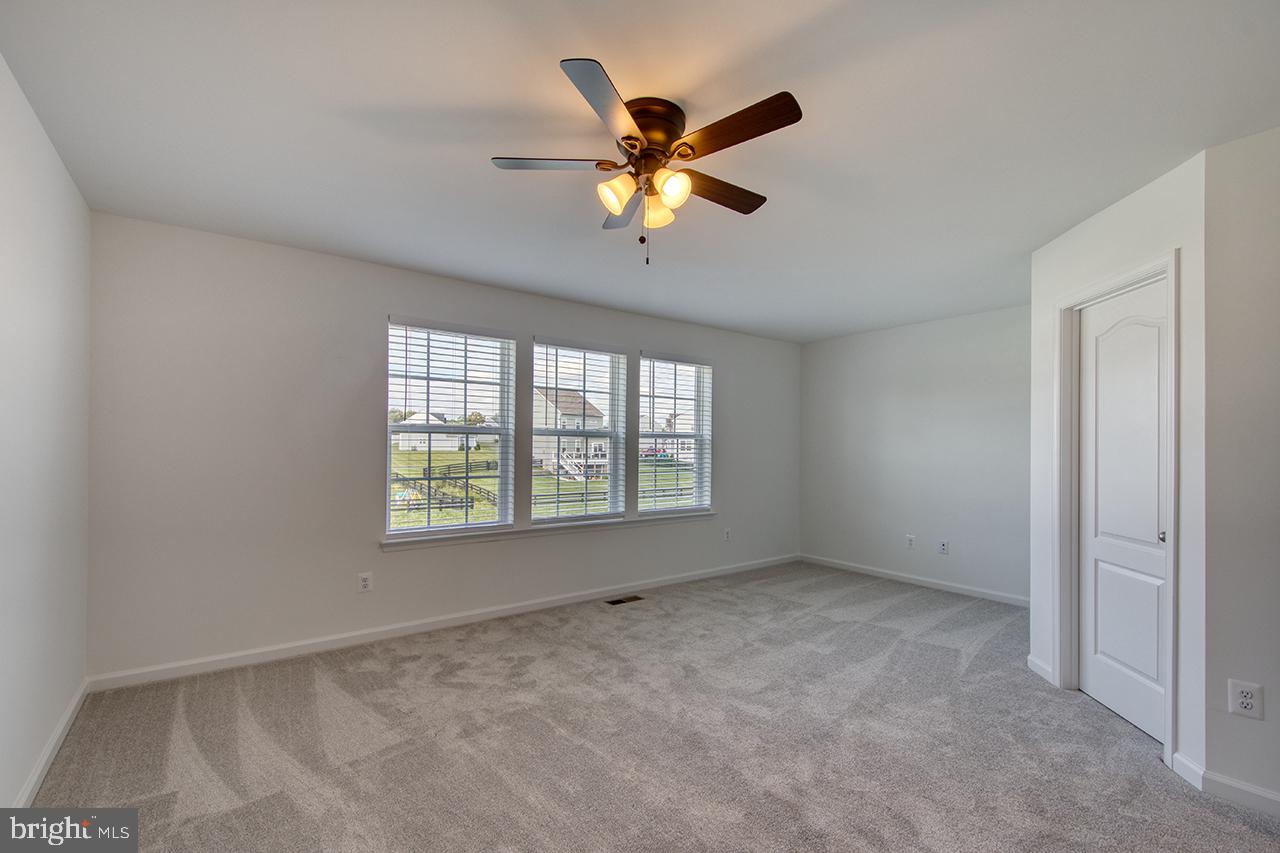 MCCAULEY CROSSING - Residential Lease