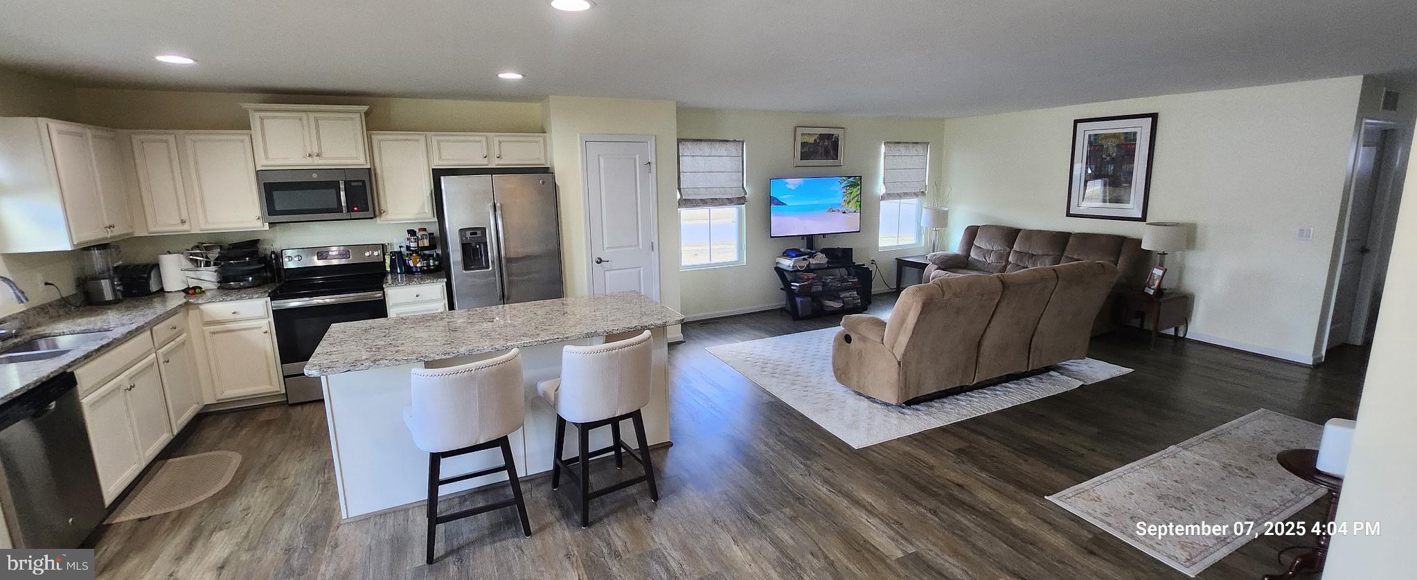 ARCADIA SPRINGS - Residential