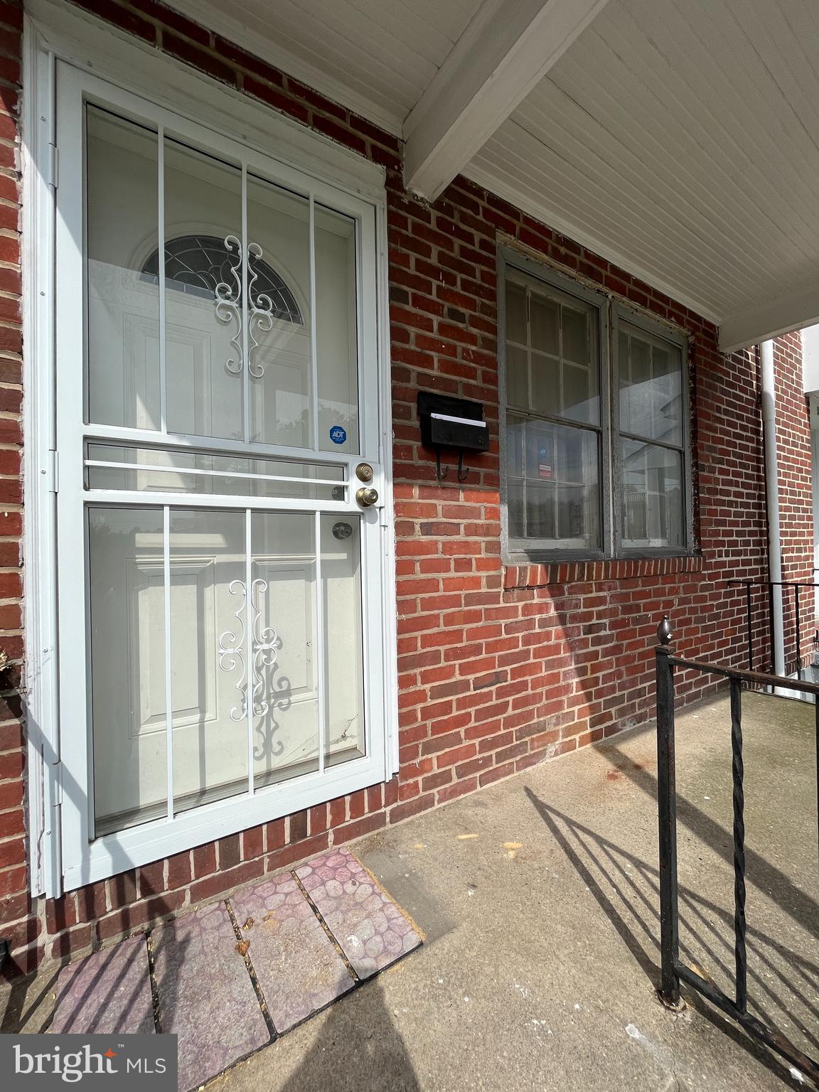 WINSTON GOVANS - Residential