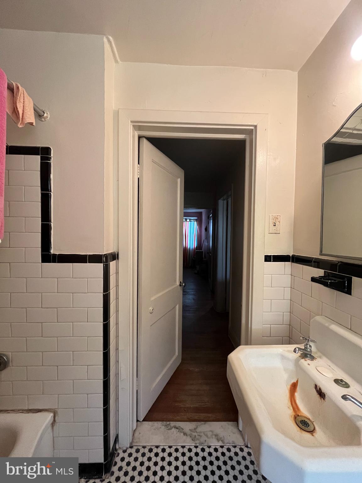 WINSTON GOVANS - Residential