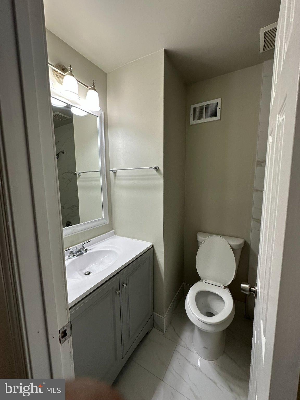19108 BARKSDALE COURT