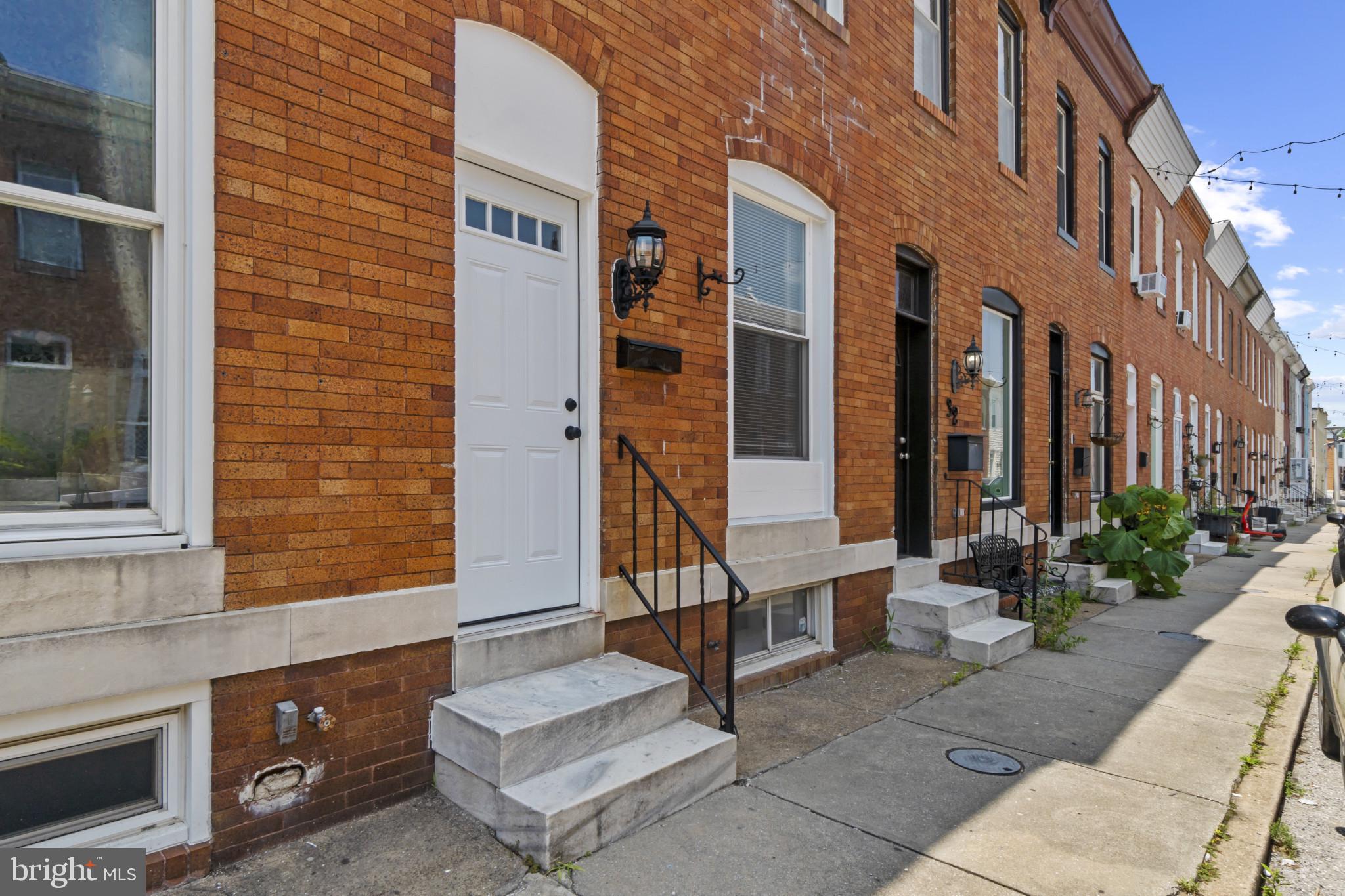 34 DECKER AVENUE
