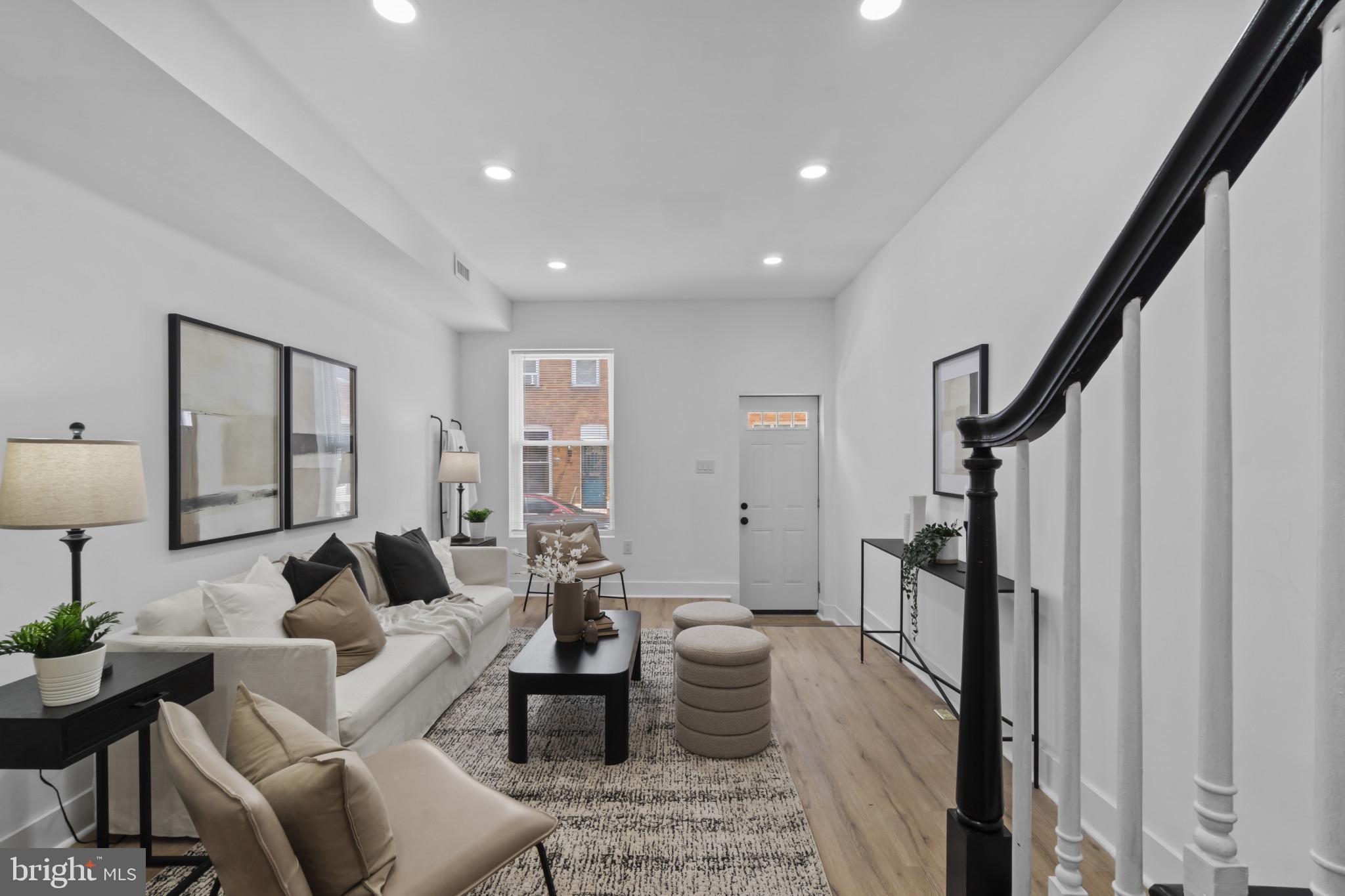 34 DECKER AVENUE