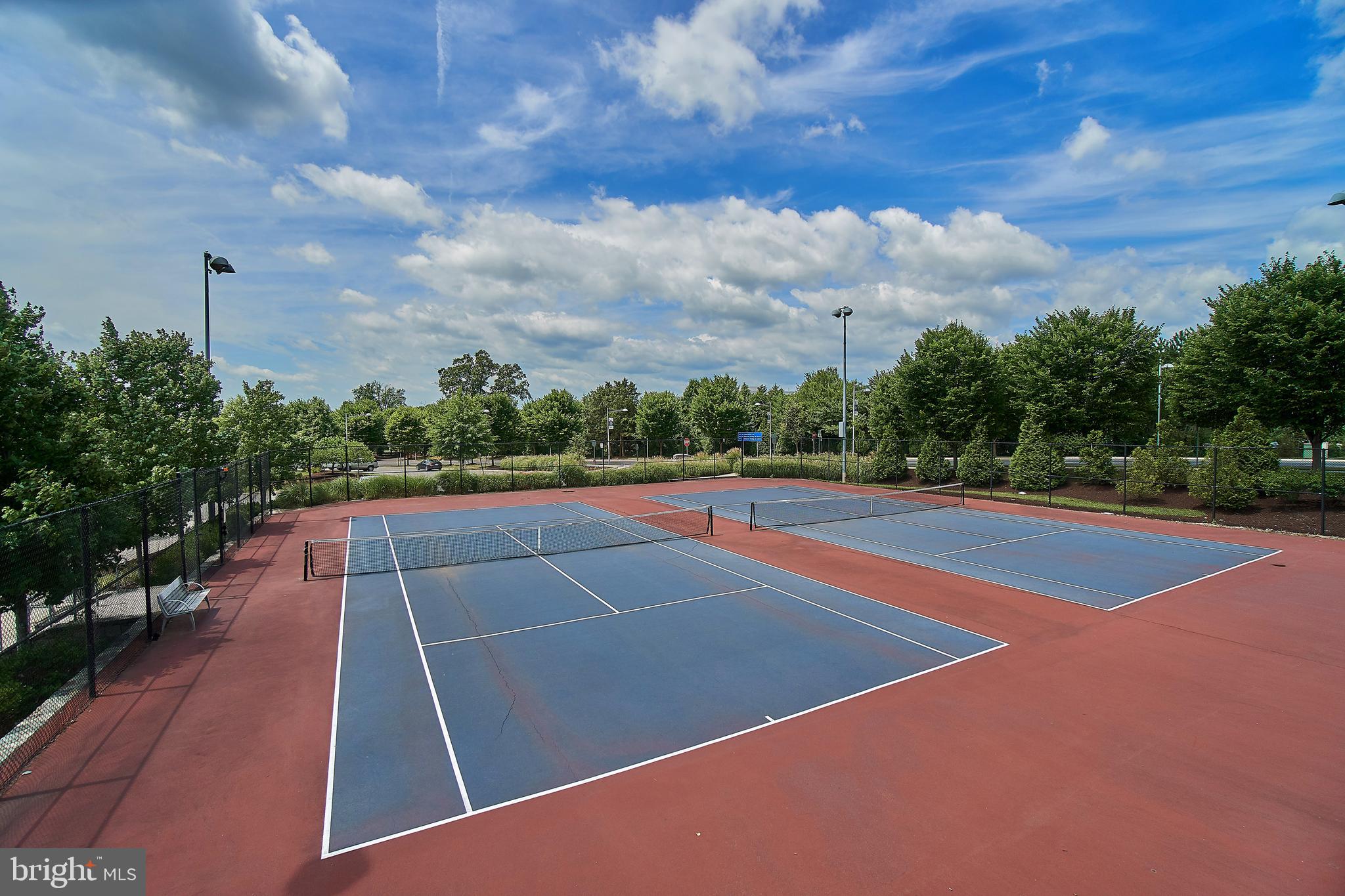 METROPARK AT ARROWBROOK - Residential Lease