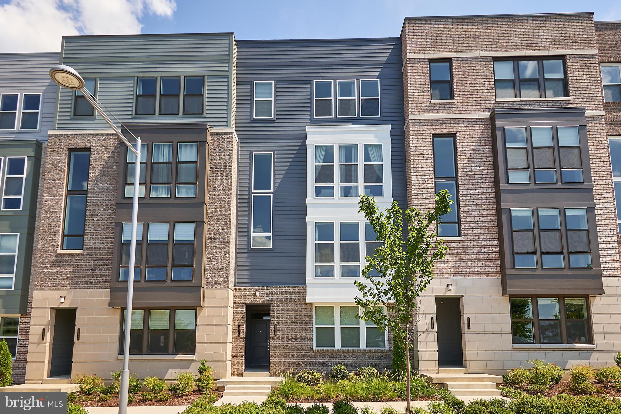 METROPARK AT ARROWBROOK - Residential Lease