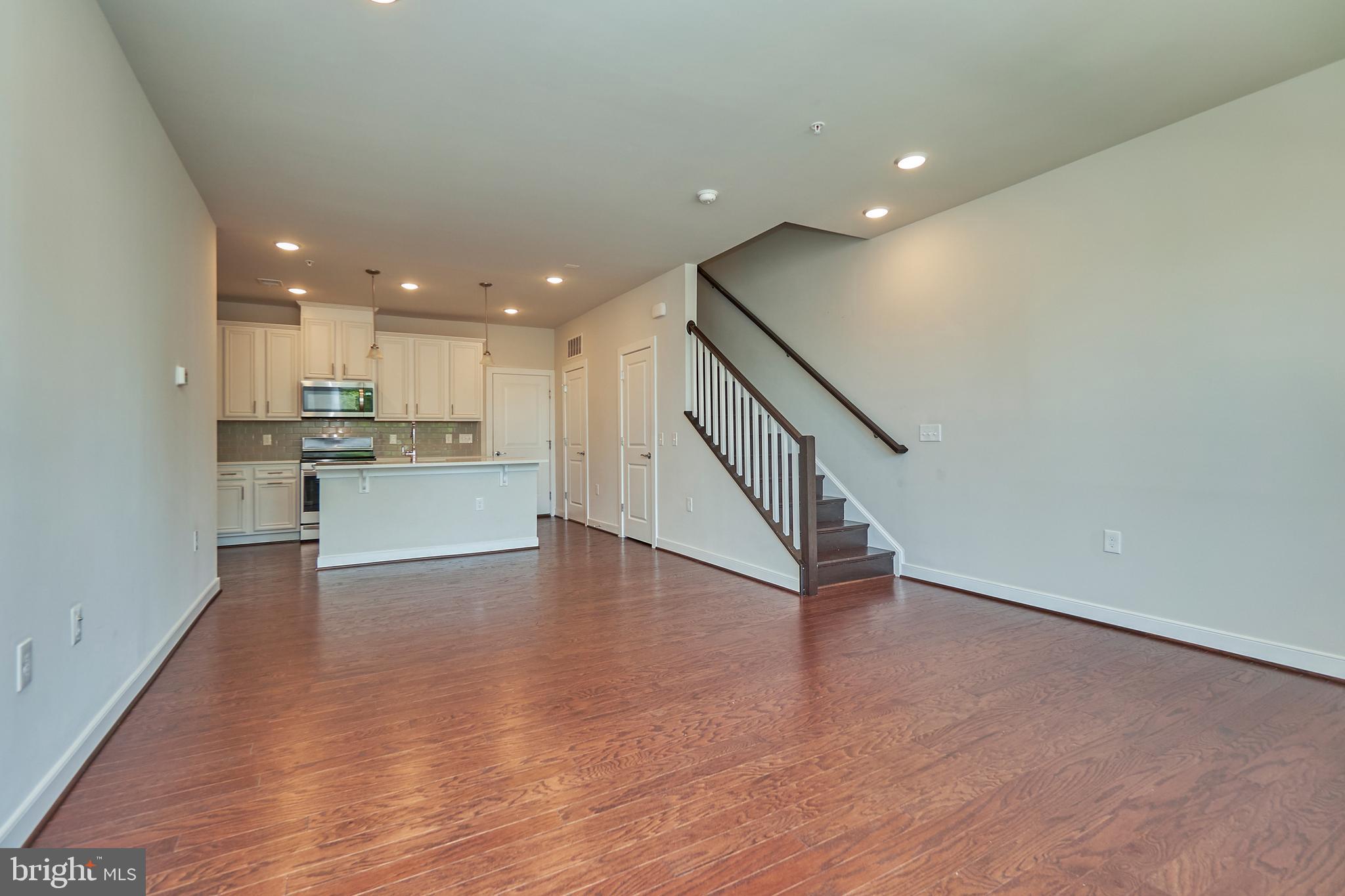 METROPARK AT ARROWBROOK - Residential Lease