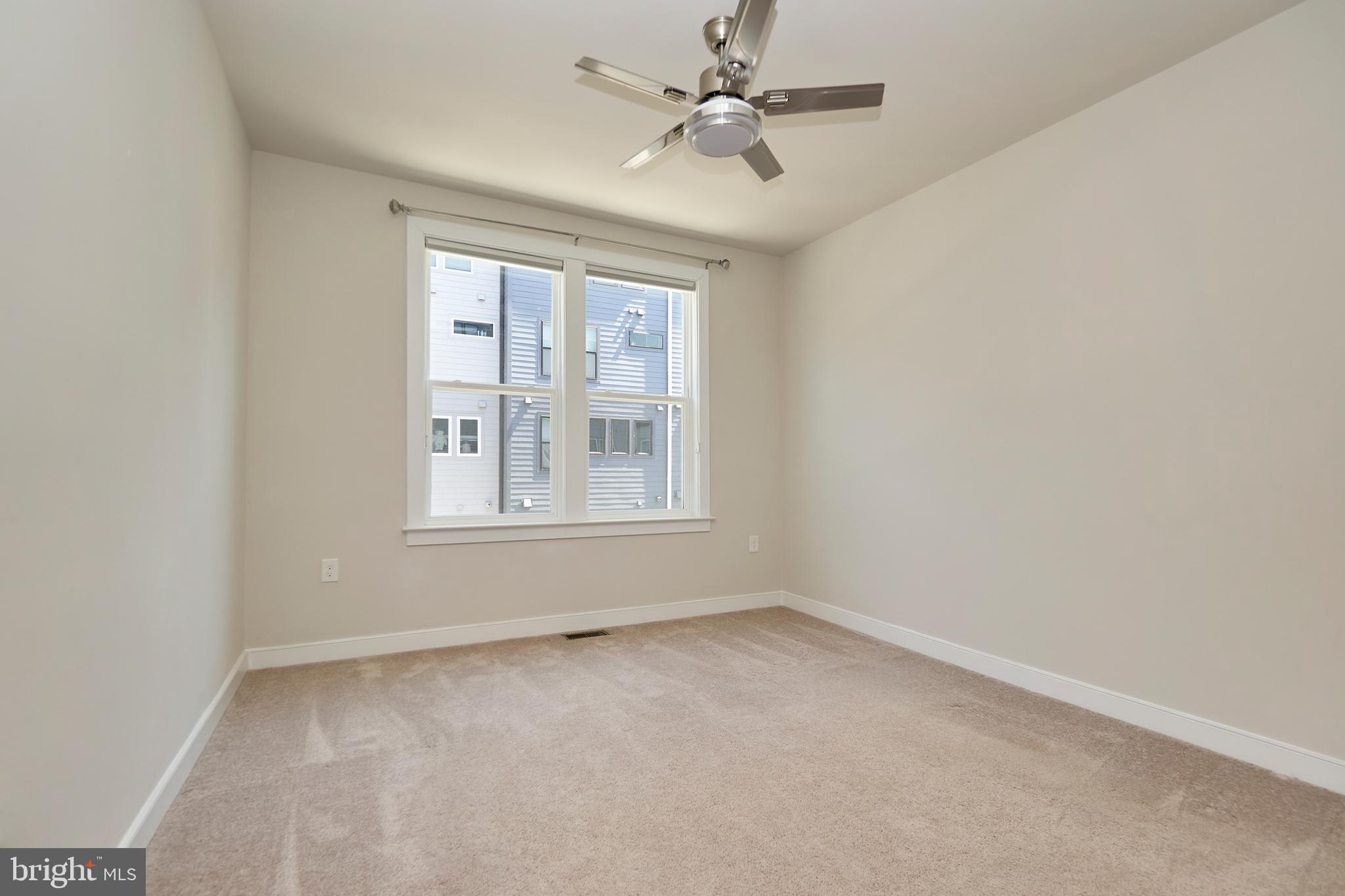 METROPARK AT ARROWBROOK - Residential Lease