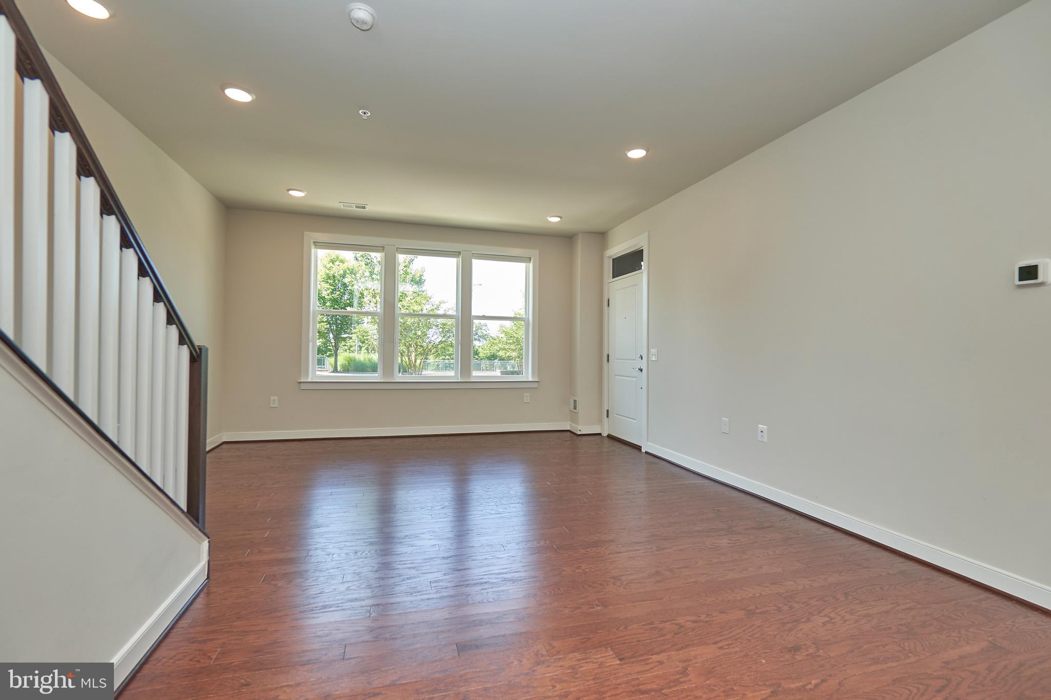 METROPARK AT ARROWBROOK - Residential Lease