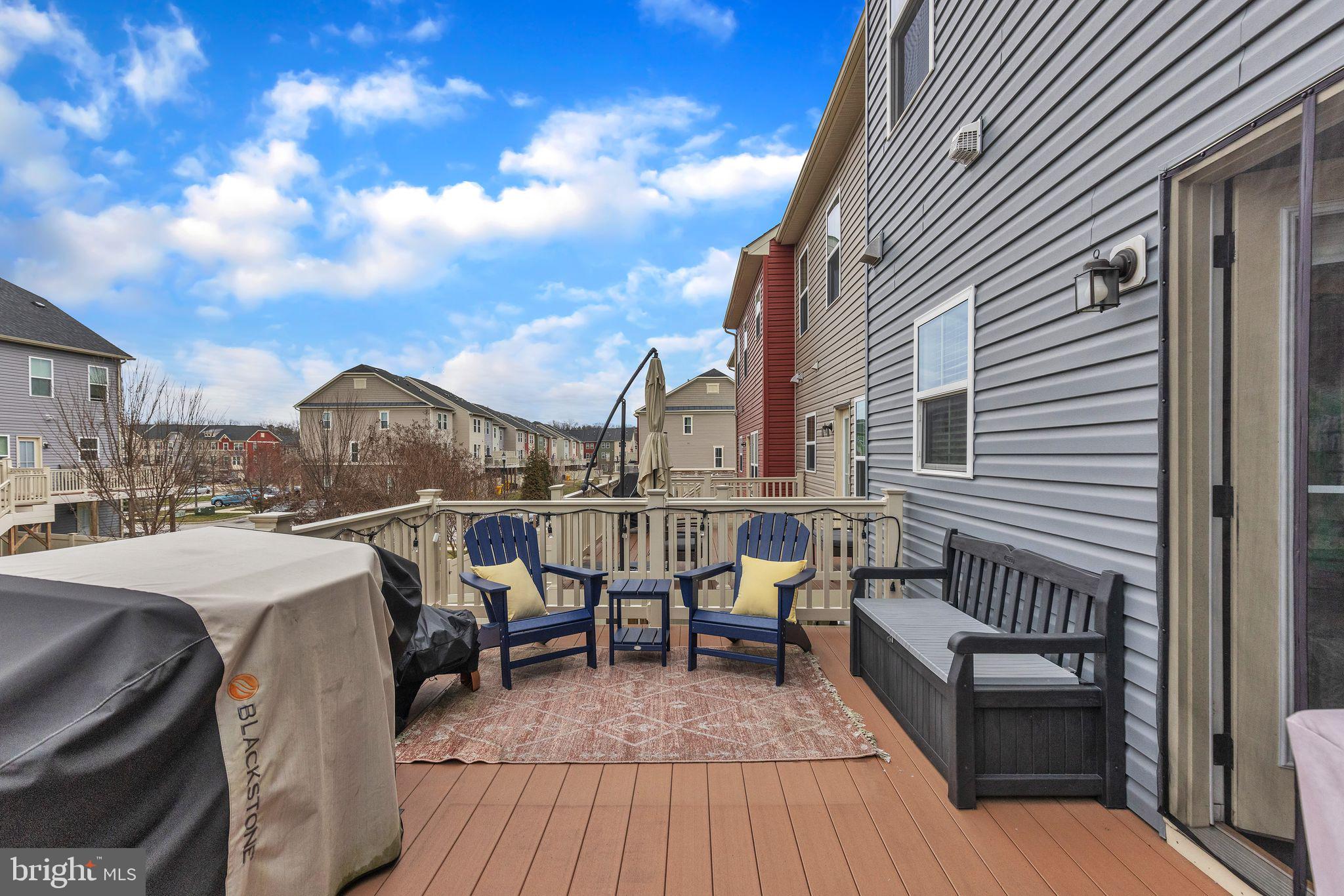 CREEKSIDE VILLAGE AT TANYARD SPRINGS - Residential