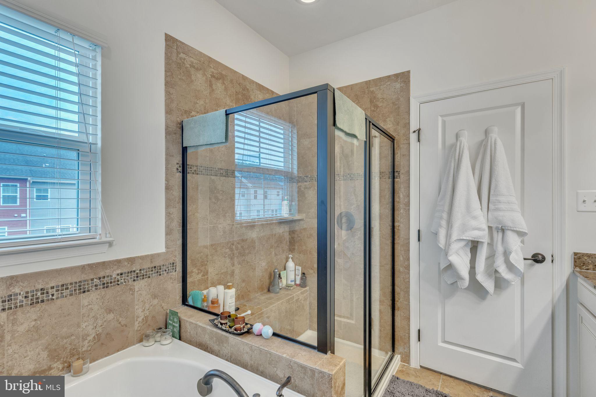 CREEKSIDE VILLAGE AT TANYARD SPRINGS - Residential