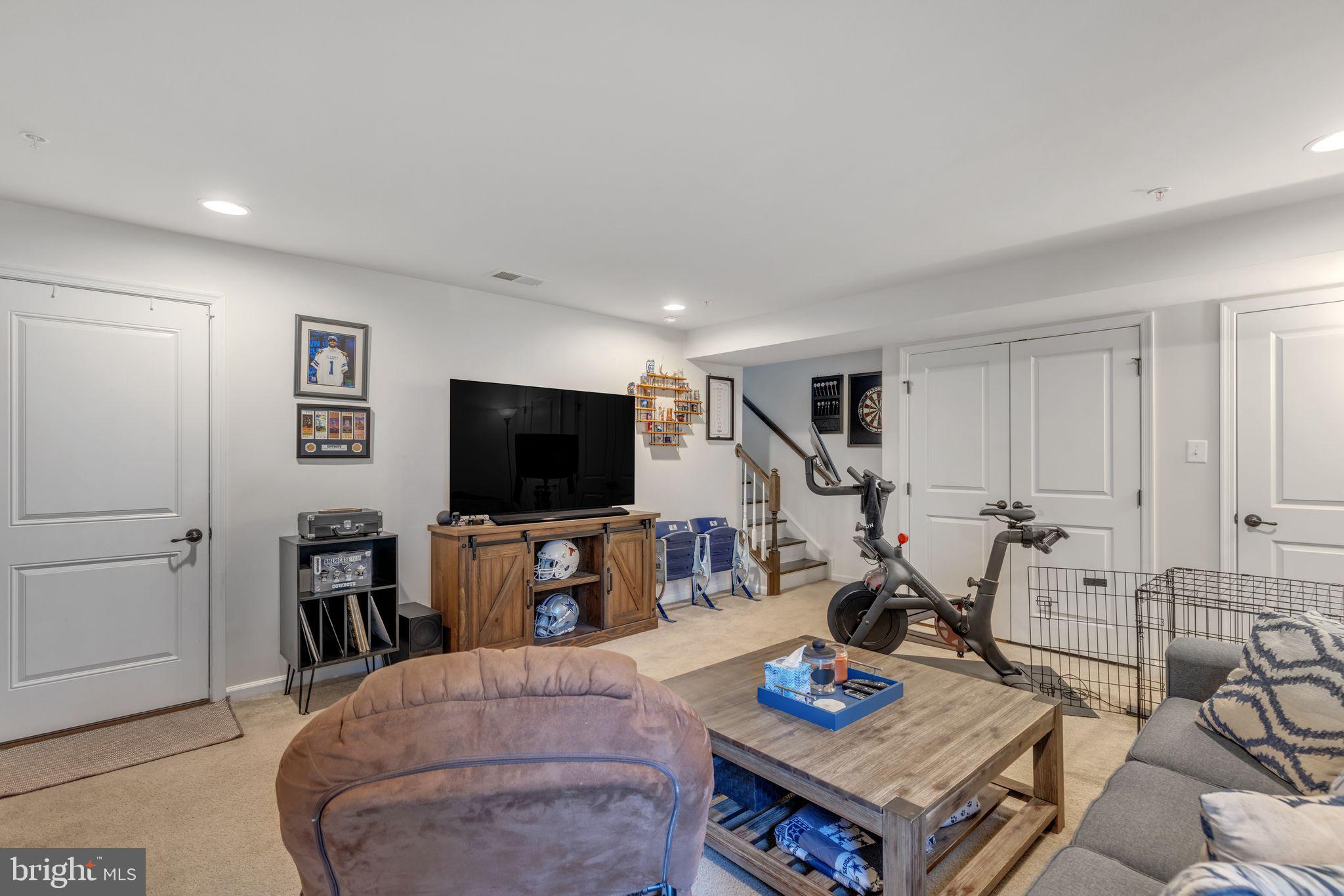 CREEKSIDE VILLAGE AT TANYARD SPRINGS - Residential