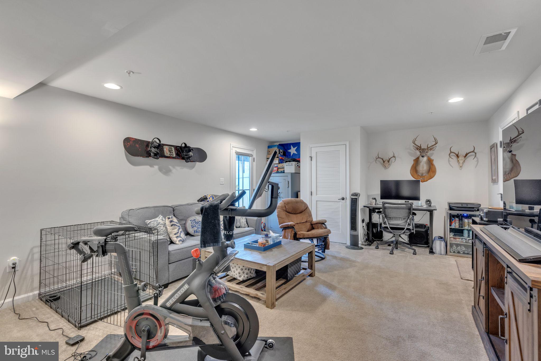 CREEKSIDE VILLAGE AT TANYARD SPRINGS - Residential