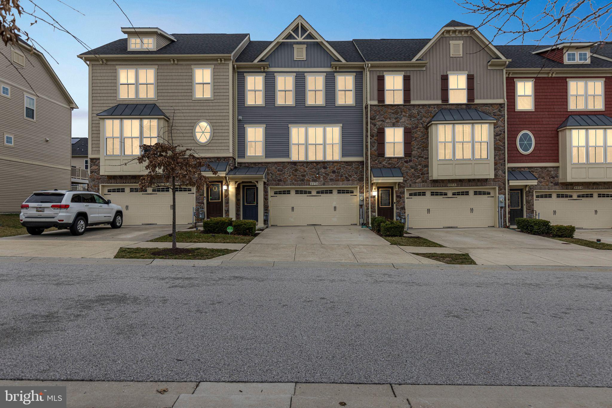 CREEKSIDE VILLAGE AT TANYARD SPRINGS - Residential