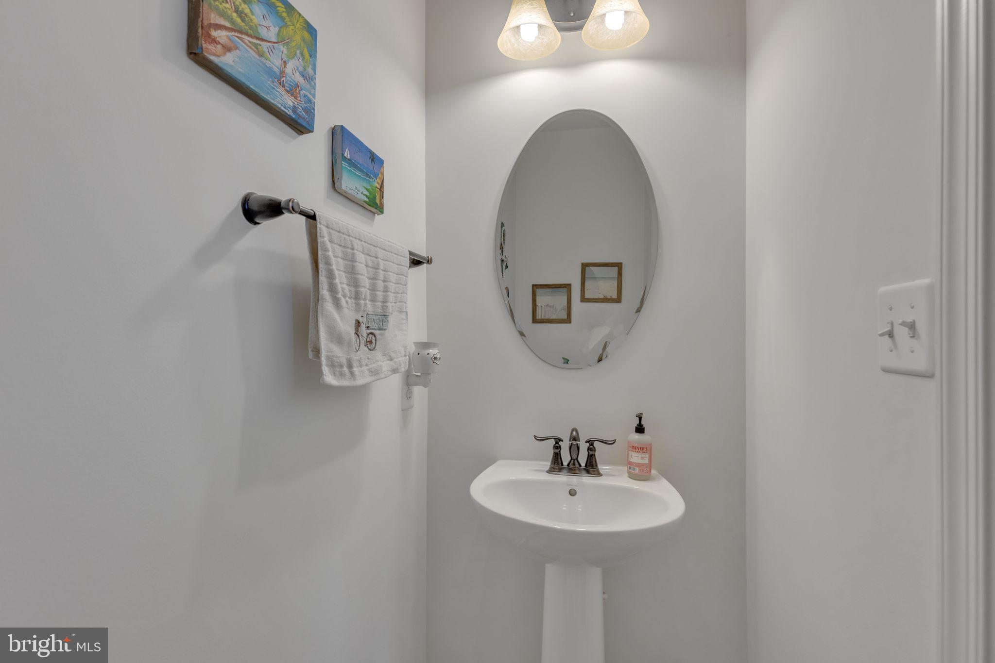 CREEKSIDE VILLAGE AT TANYARD SPRINGS - Residential