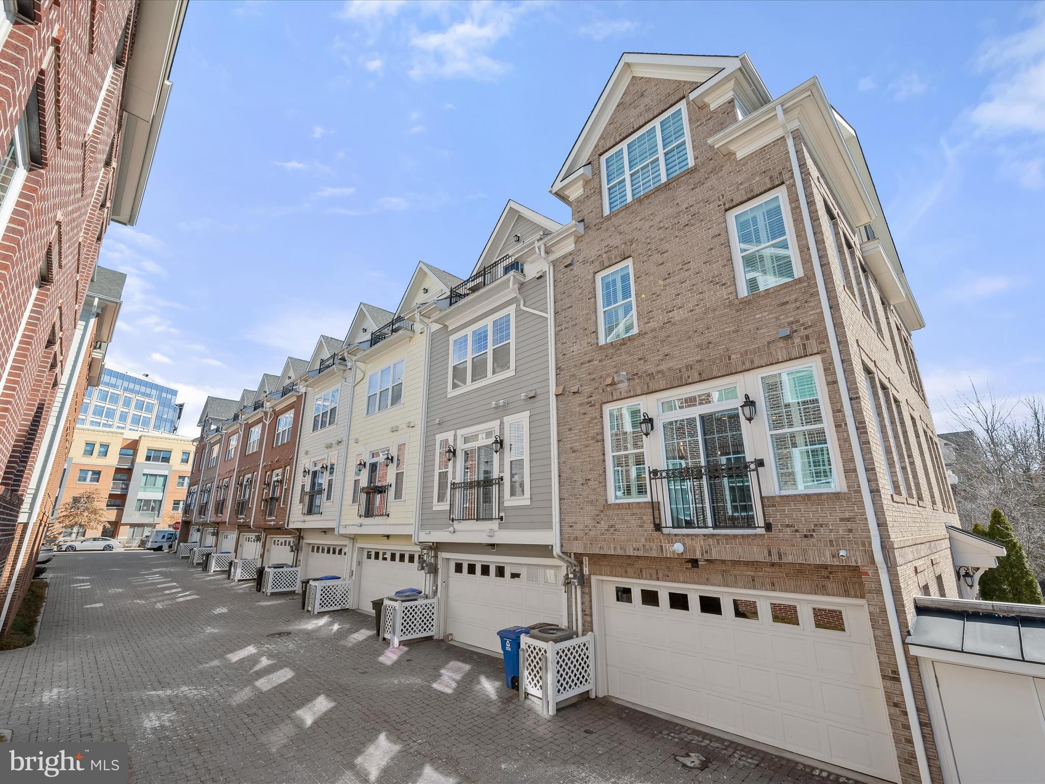 BALLSTON PARK - Residential