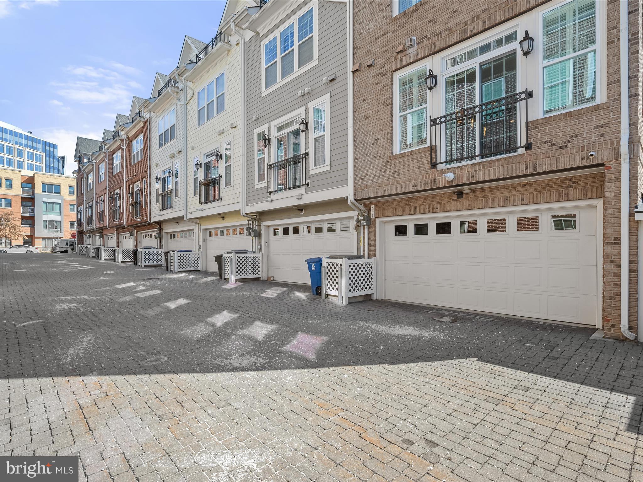 BALLSTON PARK - Residential