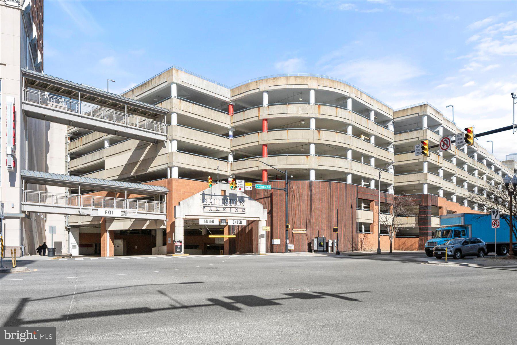 BALLSTON PARK - Residential