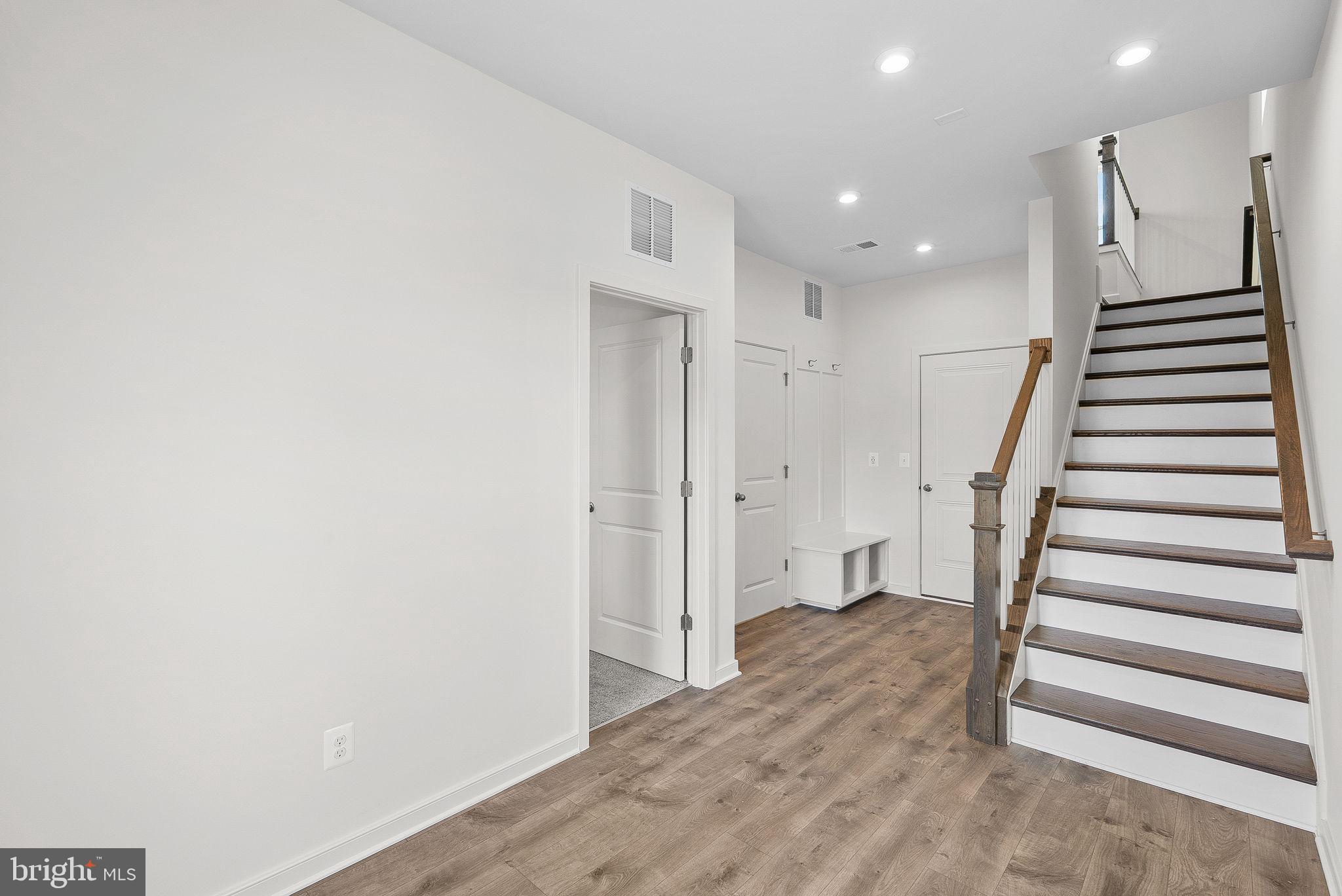 CASCADE LANDING - Residential