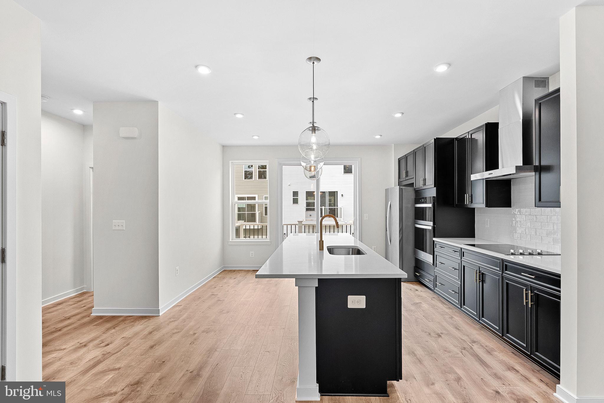 CASCADE LANDING - Residential