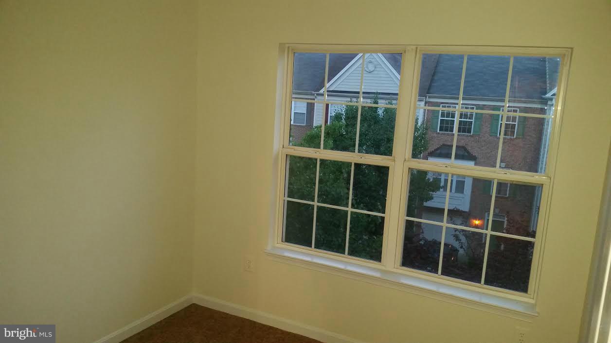 GUNSTON CORNER - Residential Lease