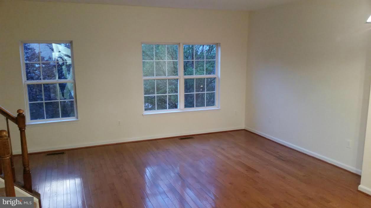 GUNSTON CORNER - Residential Lease