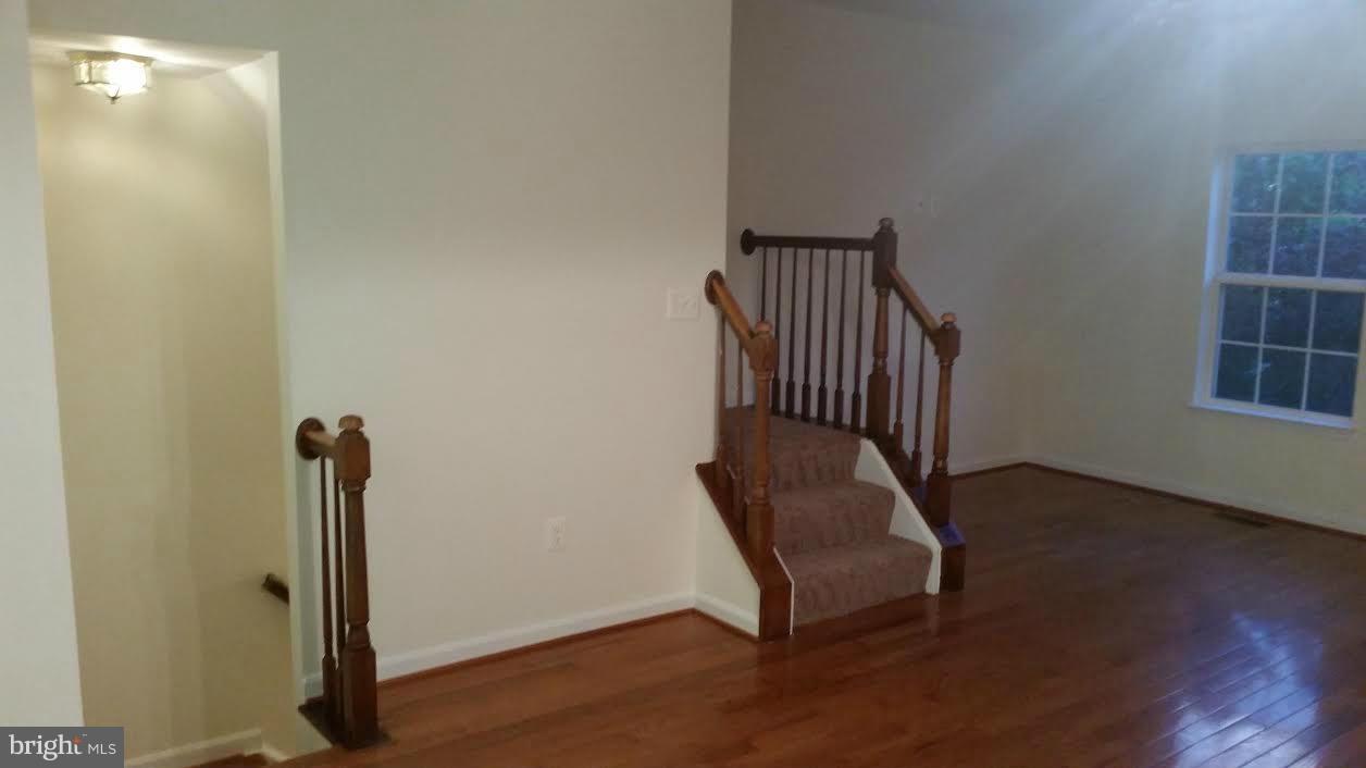 GUNSTON CORNER - Residential Lease