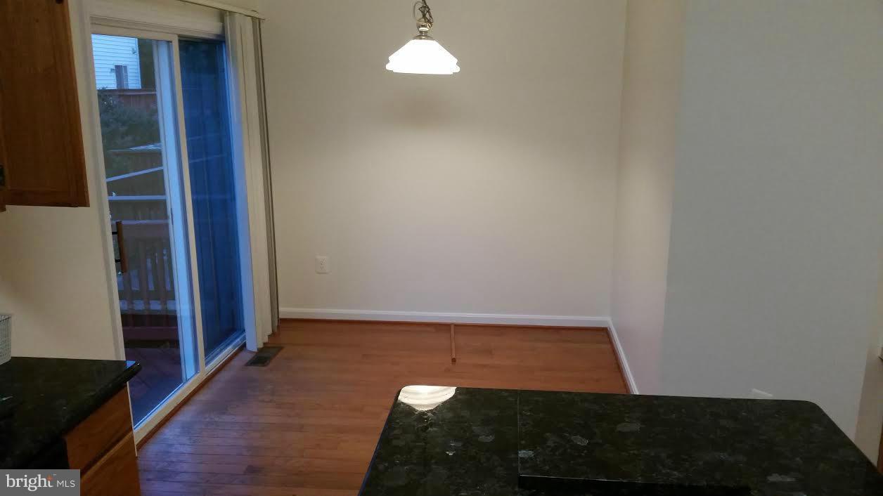 GUNSTON CORNER - Residential Lease