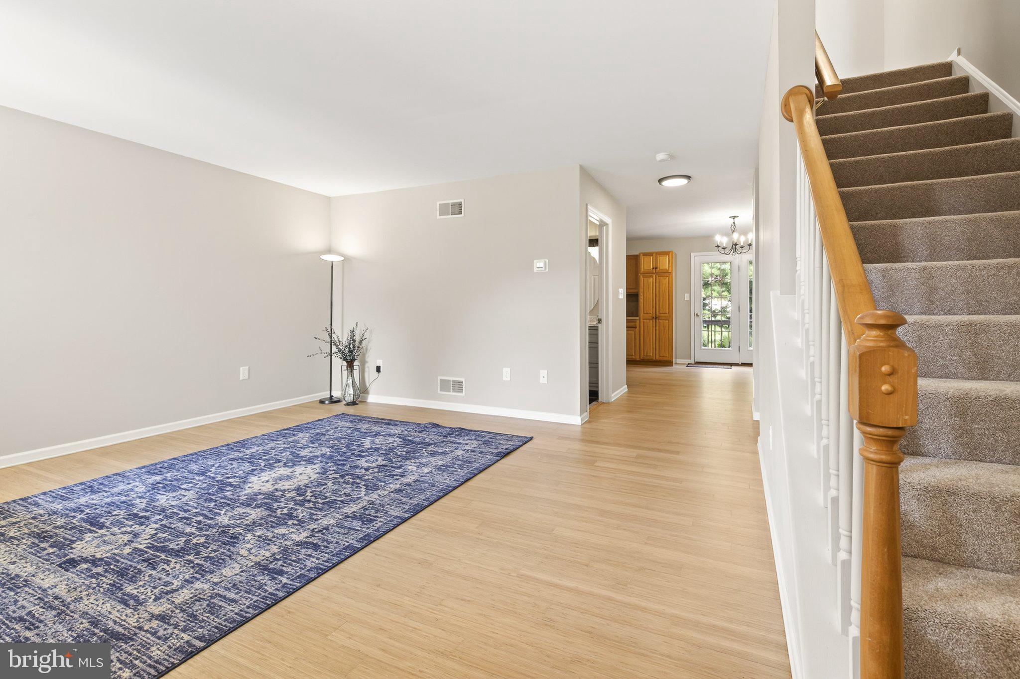 572 E WOOD DUCK DRIVE
