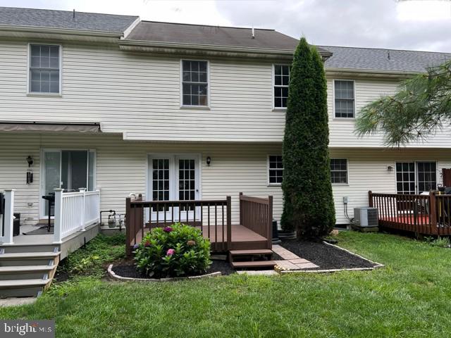 572 E WOOD DUCK DRIVE