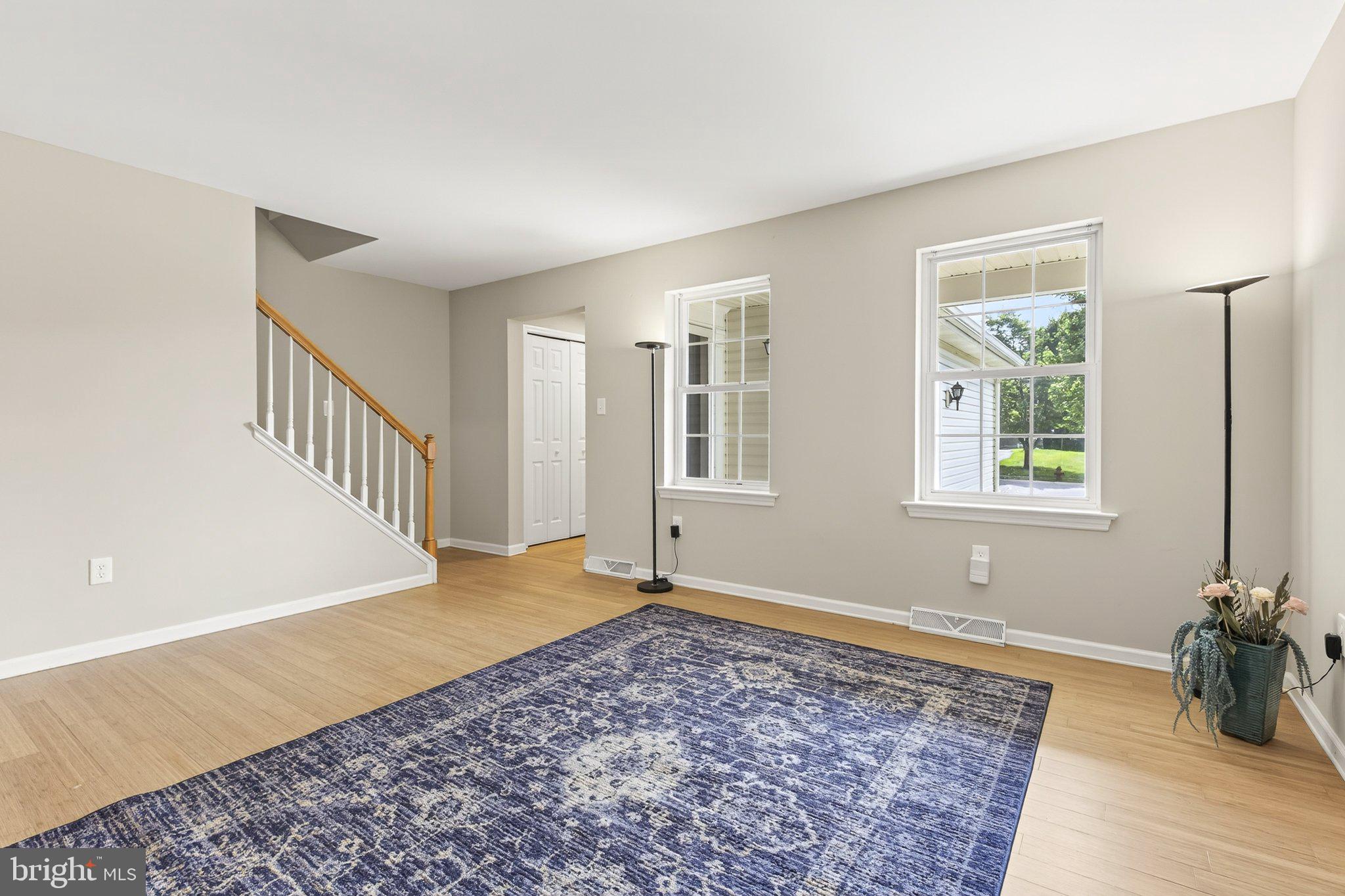 572 E WOOD DUCK DRIVE