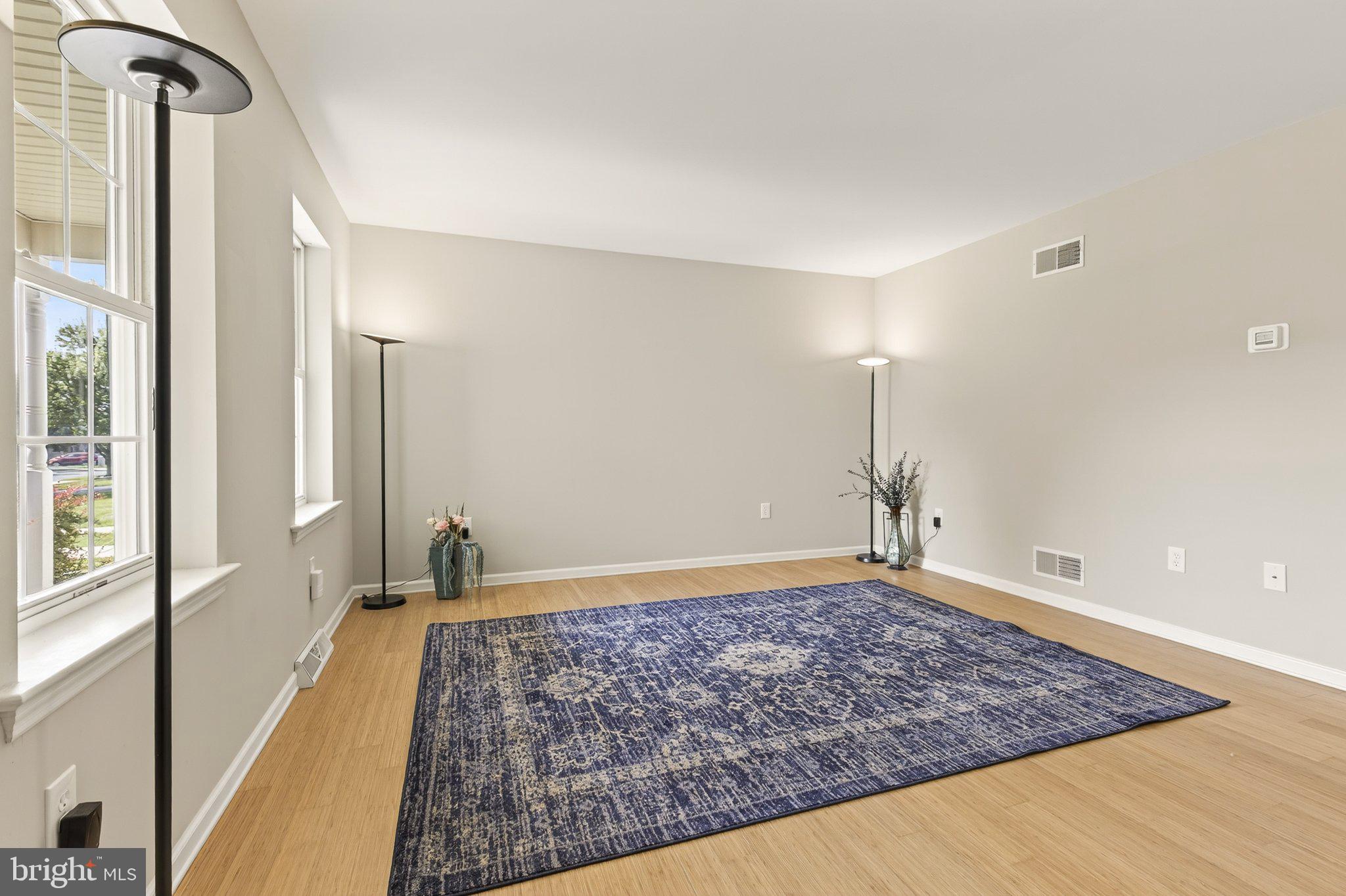 572 E WOOD DUCK DRIVE