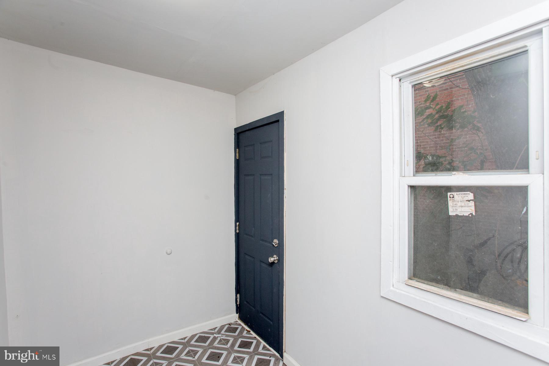 PHILADELPHIA (WEST) - Residential