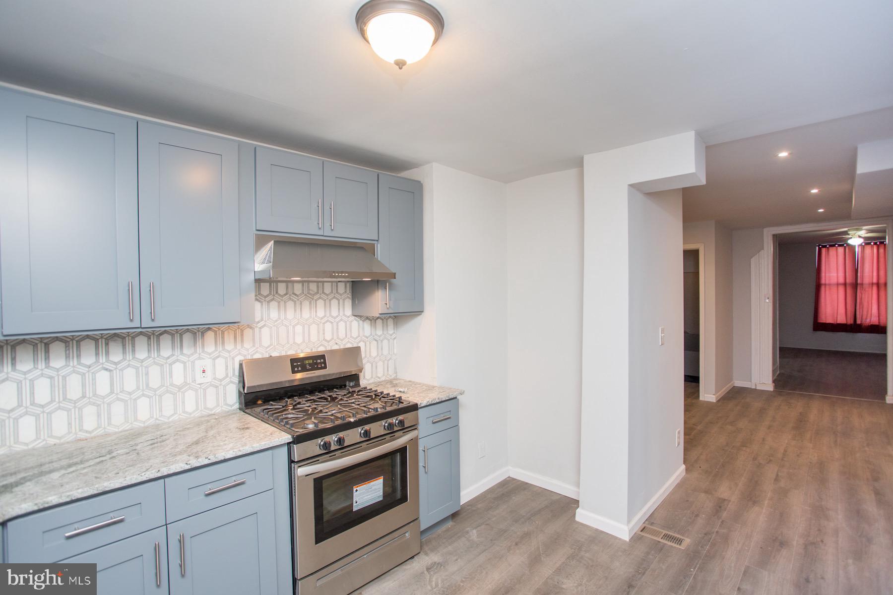 PHILADELPHIA (WEST) - Residential