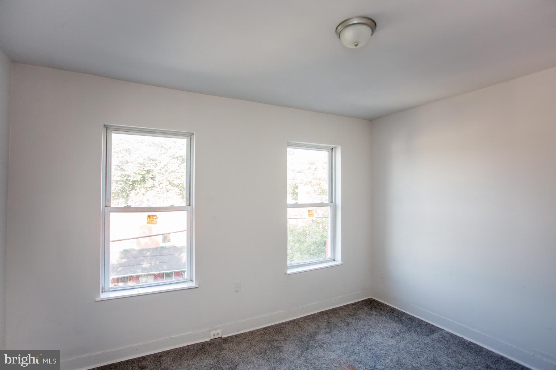 PHILADELPHIA (WEST) - Residential