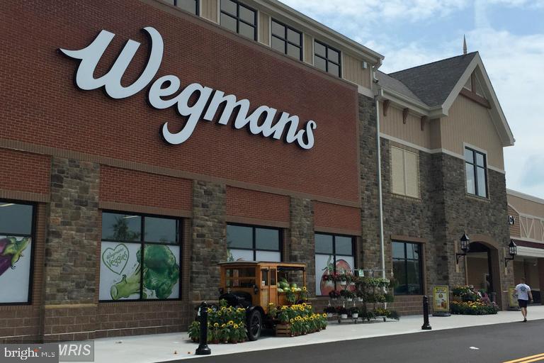 KINGSTOWNE - Residential Lease