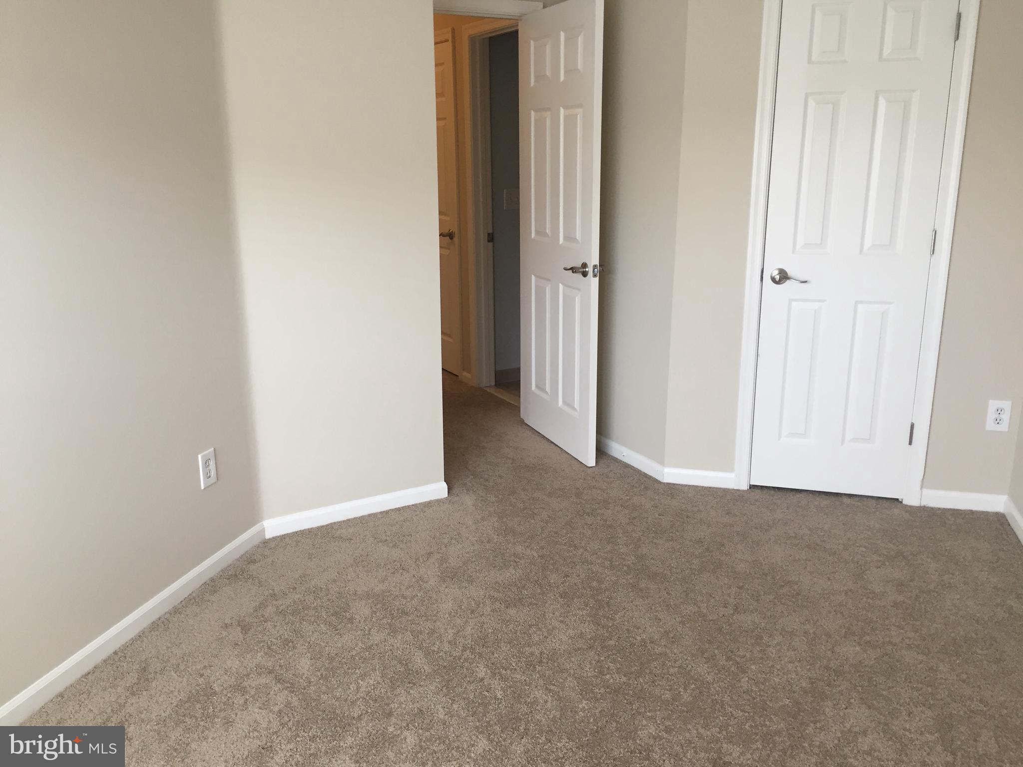 KINGSTOWNE - Residential Lease