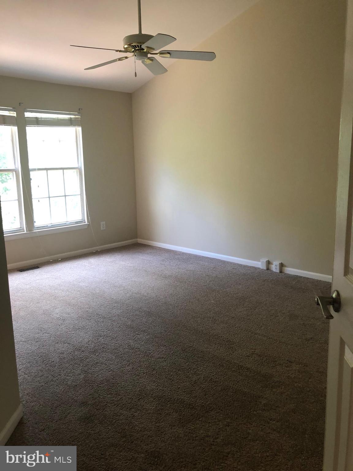 KINGSTOWNE - Residential Lease