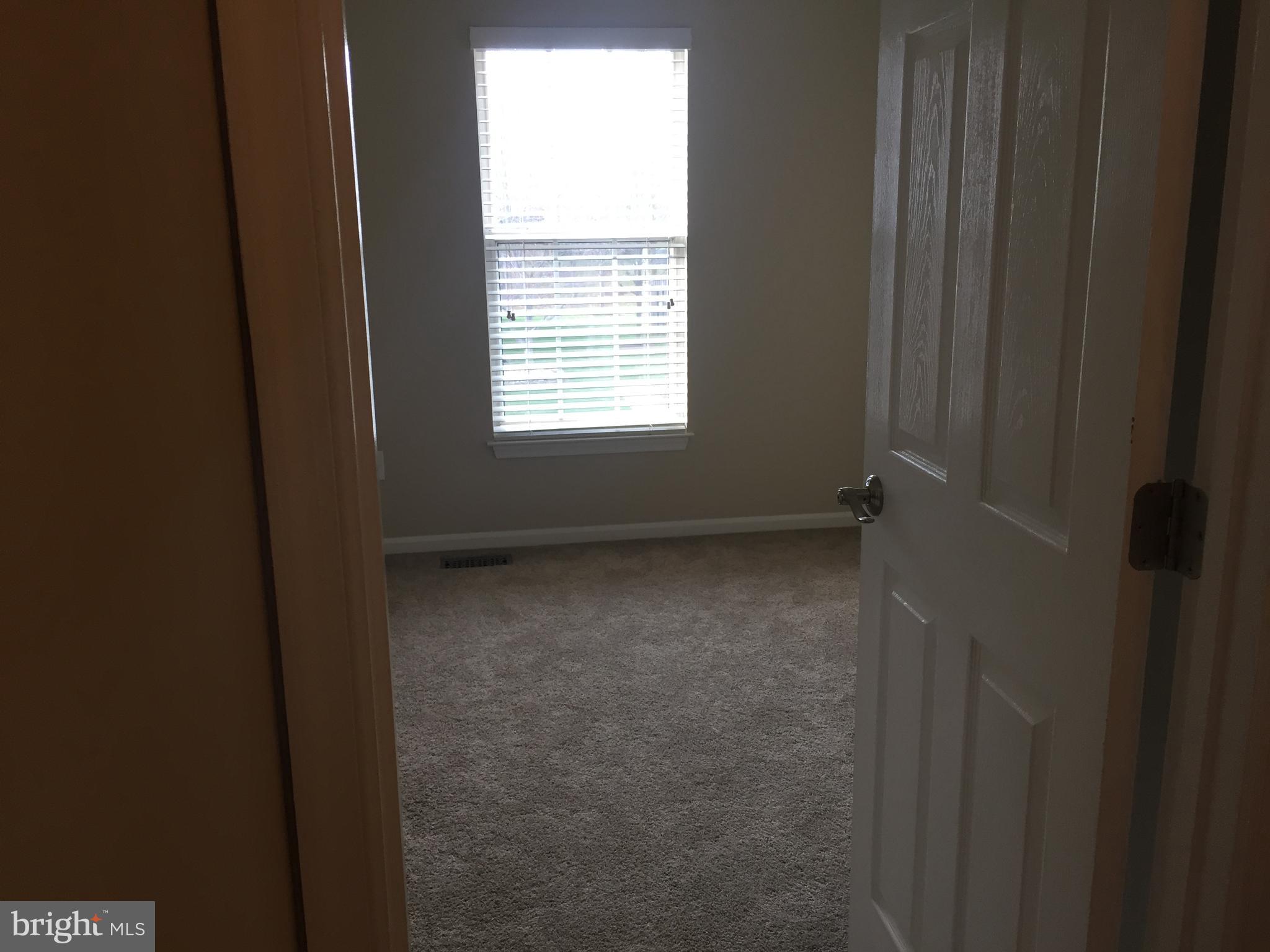 KINGSTOWNE - Residential Lease