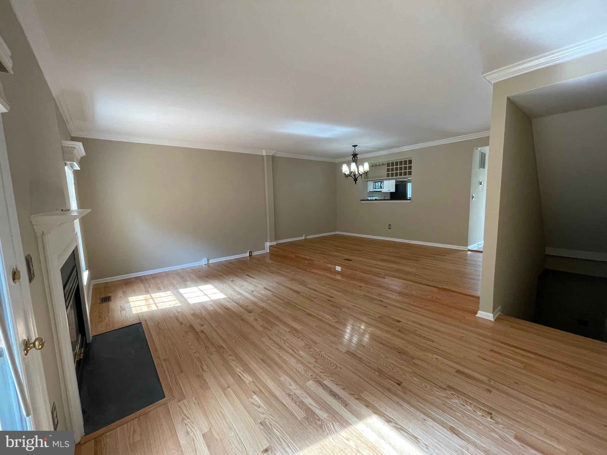 KINGSTOWNE - Residential Lease