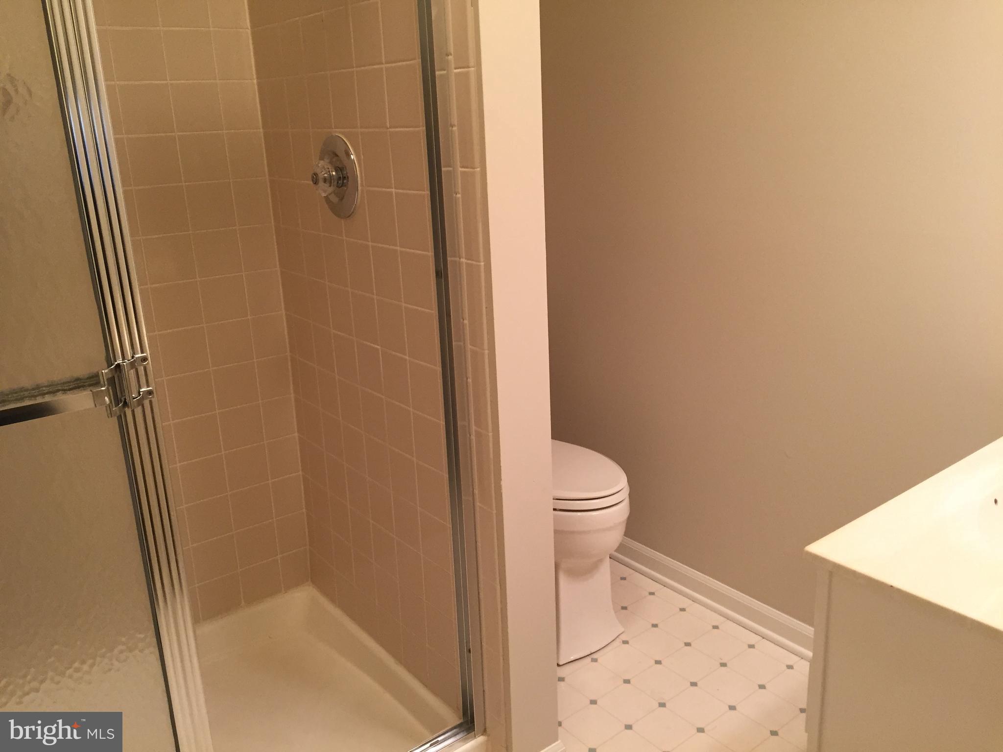 KINGSTOWNE - Residential Lease