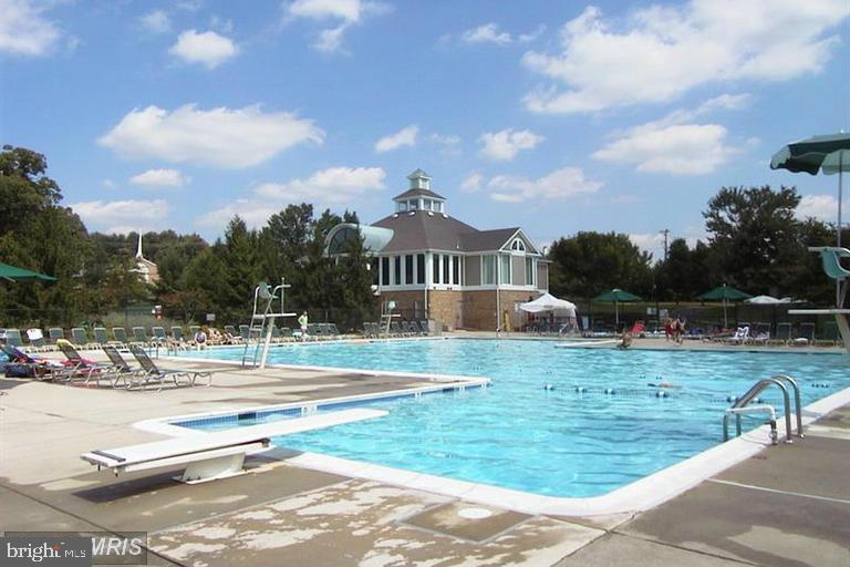 KINGSTOWNE - Residential Lease